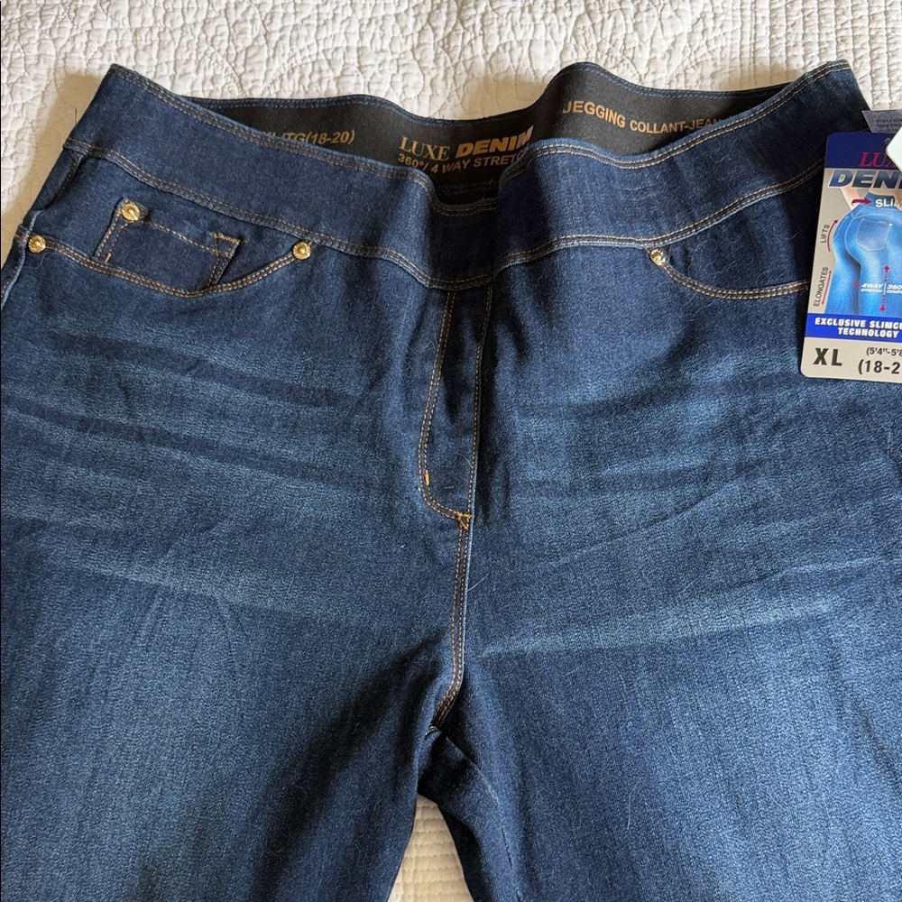 Peter Nygard Dark Blue Women’s Jeggings